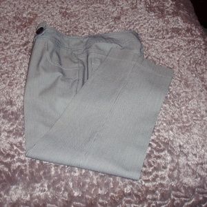 Grace Elements Grayish/Black Capri's Size 4